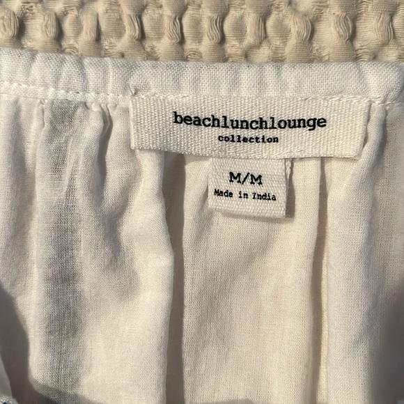 NWOT Fun Summer Romper - Picture 6 of 7